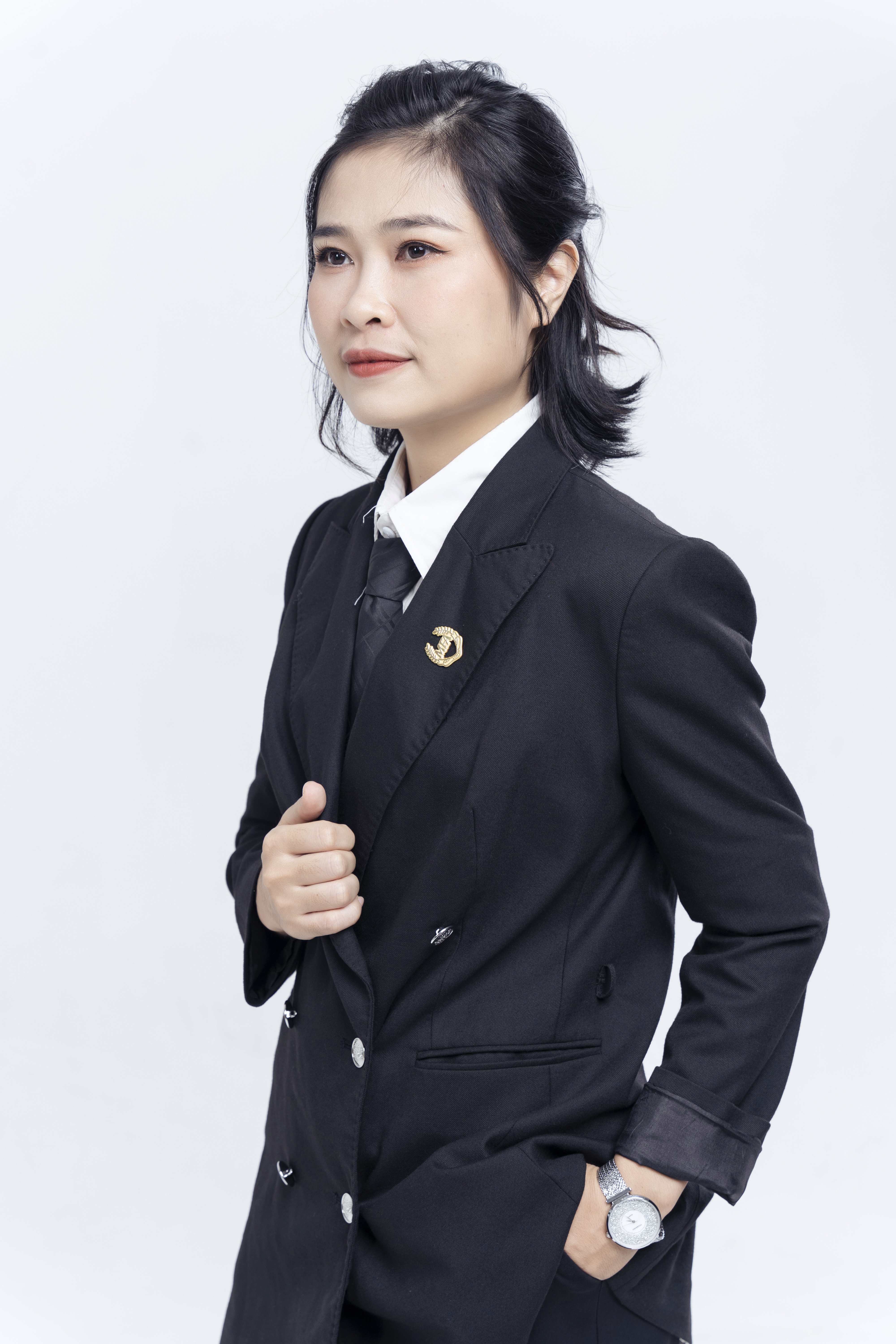 Nguyễn Nữ Ái Thư