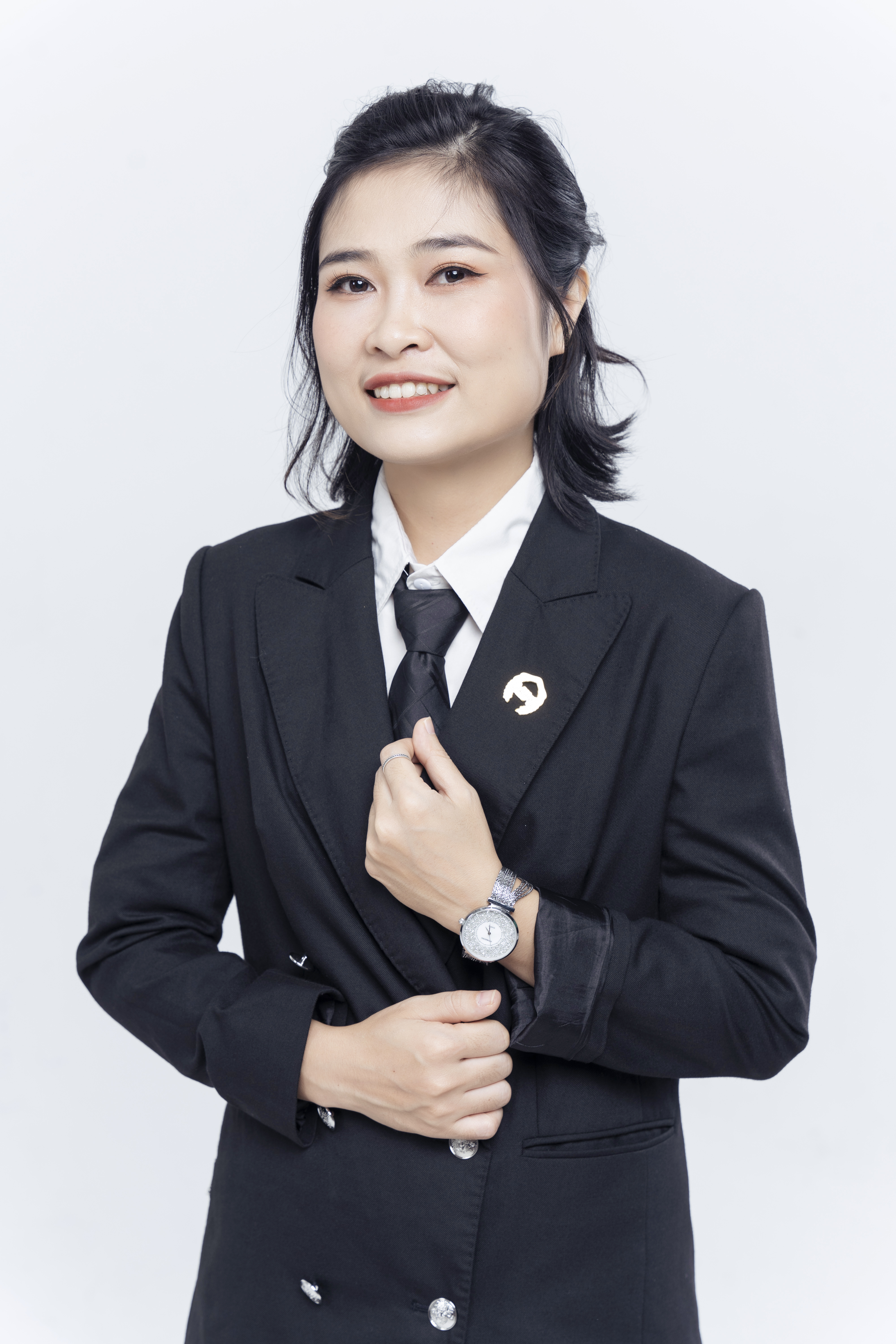 Nguyễn Nữ Ái Thư